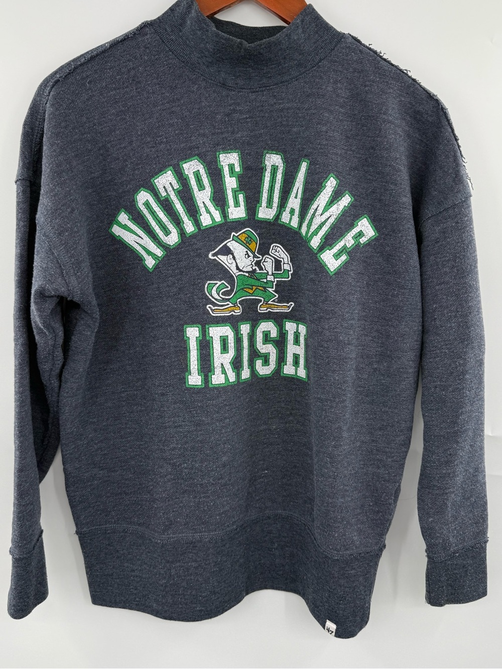 ‘47 Brand Notre Dame Fighting Irish Womens Small Mock Neck Sweatshirt Distressed